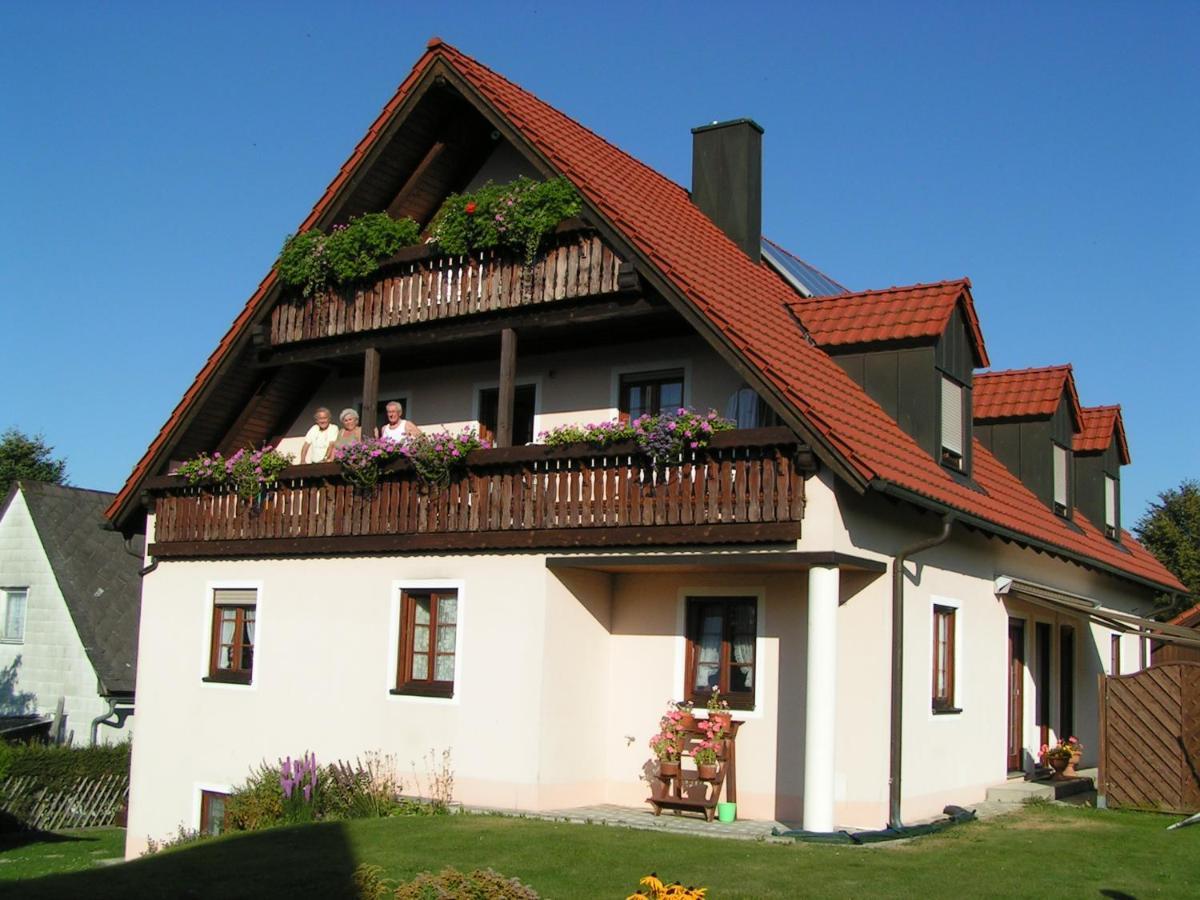 Gaestehaus Gertraud Neualbenreuth Eksteriør bilde